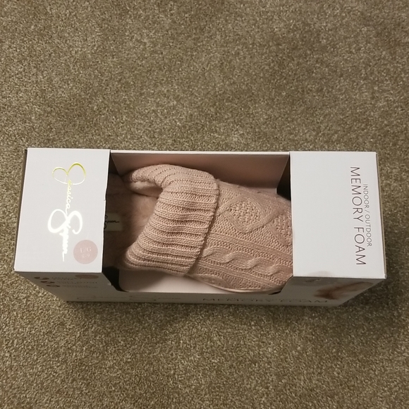 Pink Memory Foam Slippers - Picture 2 of 7